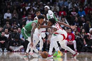 太准了！安芬尼-西蒙斯6记三分球砍下21分2板2助1断