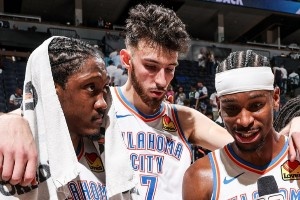 美媒评三人组：雷霆三少第1档 湖人&勇士第4档 登卡祖第7档