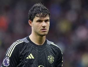 邮报：首秀表现抢眼，拉门斯已确立自己曼联一号门将的地位