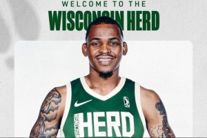 美记：掘金和后卫詹姆斯-阿金乔签订Exhibit 10合同