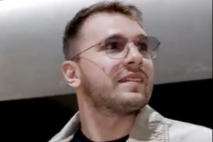 看到新更衣室：东契奇直呼喜欢 布朗尼damn起手 雷迪克欲复出