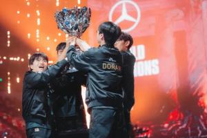 牌面！韩国总统发文祝贺T1和Faker三连冠：再次证明电子竞技强国的实力！