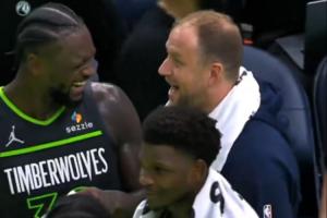 何意味？威少压哨三双 兰德尔和队友喜笑颜开