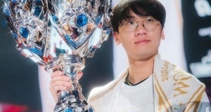 韩网爆料：关于Doran的续约情况可能会于六点左右在T1频道中放送