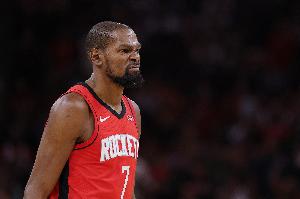 隆多：KD总能解救球队 火箭球员都很棒 但不是每个人都擅长推进