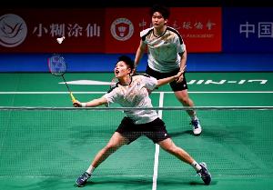 黄东萍/谭宁2-0贾一凡/张驰晋级女双决赛，将与郑雨/张殊贤争冠