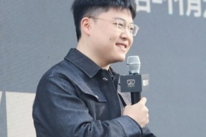 又来？爆料人：现在四个队抢三个AD，Uzi回归的可能性是越来越大了