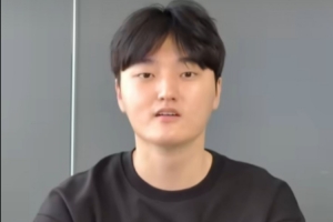 准备好并肩作战！Doran Keria点赞了T1官宣Peyz加入的ins