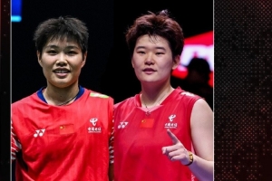 黄东萍/谭宁2-0击败郑雨/张殊贤，夺得全运会羽毛球女双金牌