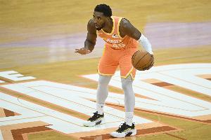 防守建功！火箭首节领先14分 骑士仅得19分是其赛季首节新低