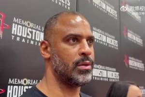 接化发！现场实拍梅西这球进得是真潇洒流畅