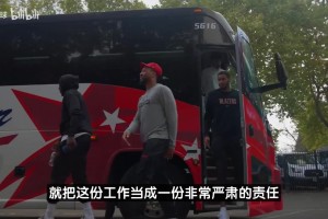 比卢普斯：杨瀚森身高会让孩子感到震撼！互动语言障碍不成问题~