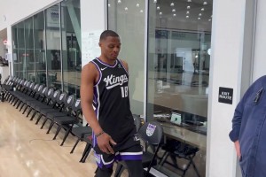 阿门谈KD提前续约火箭：非常仗义！老大哥格局拉满了！