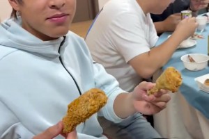 投入！苏超南通点球大战进决赛，南通市长张彤激动的像个孩子