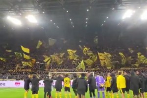 丑陋的胜利一般意味着……？多特绝杀科隆的赛后谢场环节！