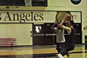 世中逢你已胜千万泛泛之交！泰山队功勋外援罗麦多现身主场