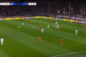 季前赛时多纳鲁马把穆西亚拉整伤了，多纳鲁马掩面痛哭！