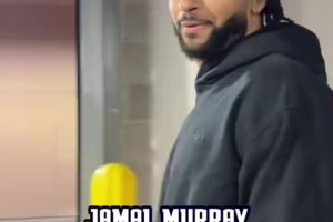 打的最好的起步最晚是吧！采访掘金球员：你是几岁开始打球的？