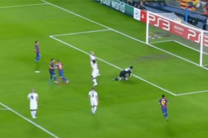 梅西与伊涅斯塔的二过六神仙配合！到底要多少人才能防得住？