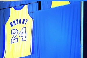 啊这恶搞湖人退役尼科-哈里森77号球衣！