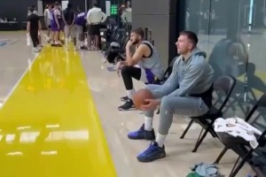 懂球小姐姐：快船喜提五连败 我甚至有点期待15号对阵独行侠了