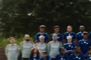 人最齐的一次！切尔西此前拍摄全家福的花絮！谁是你的关注点？