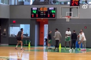 诺维茨基吐槽：尼科夏天就该被解雇 交易东契奇毫无道理