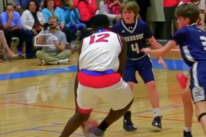 这观感实在太夸张！胖虎当年和同龄孩子的比赛，真是降维打击！