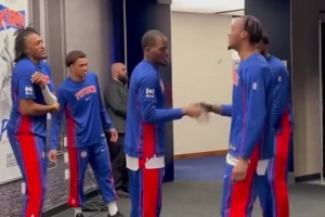 高情商！重温邵佳一退役仪式上感人肺腑的发言